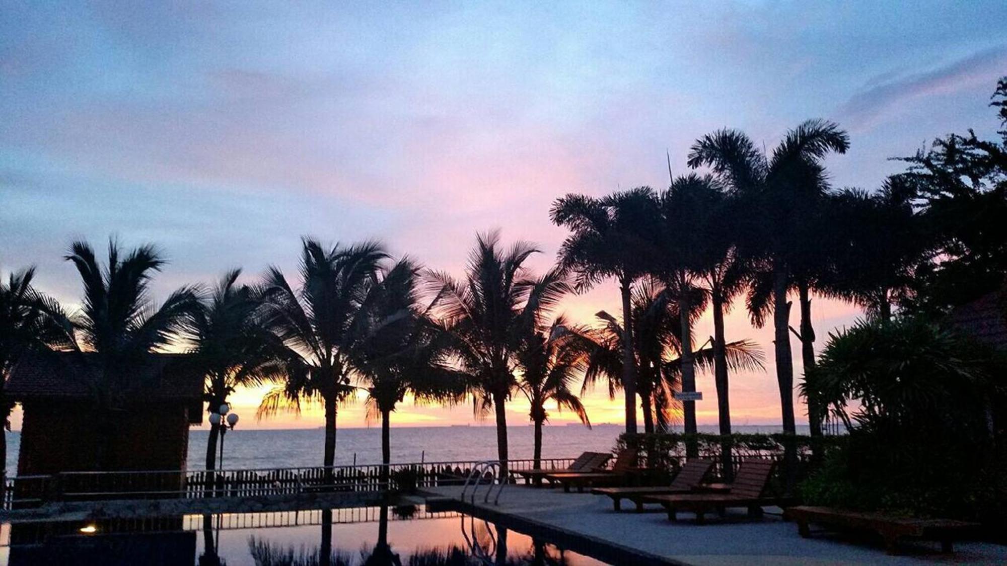 Serene Sands Bang Lamung Exterior foto