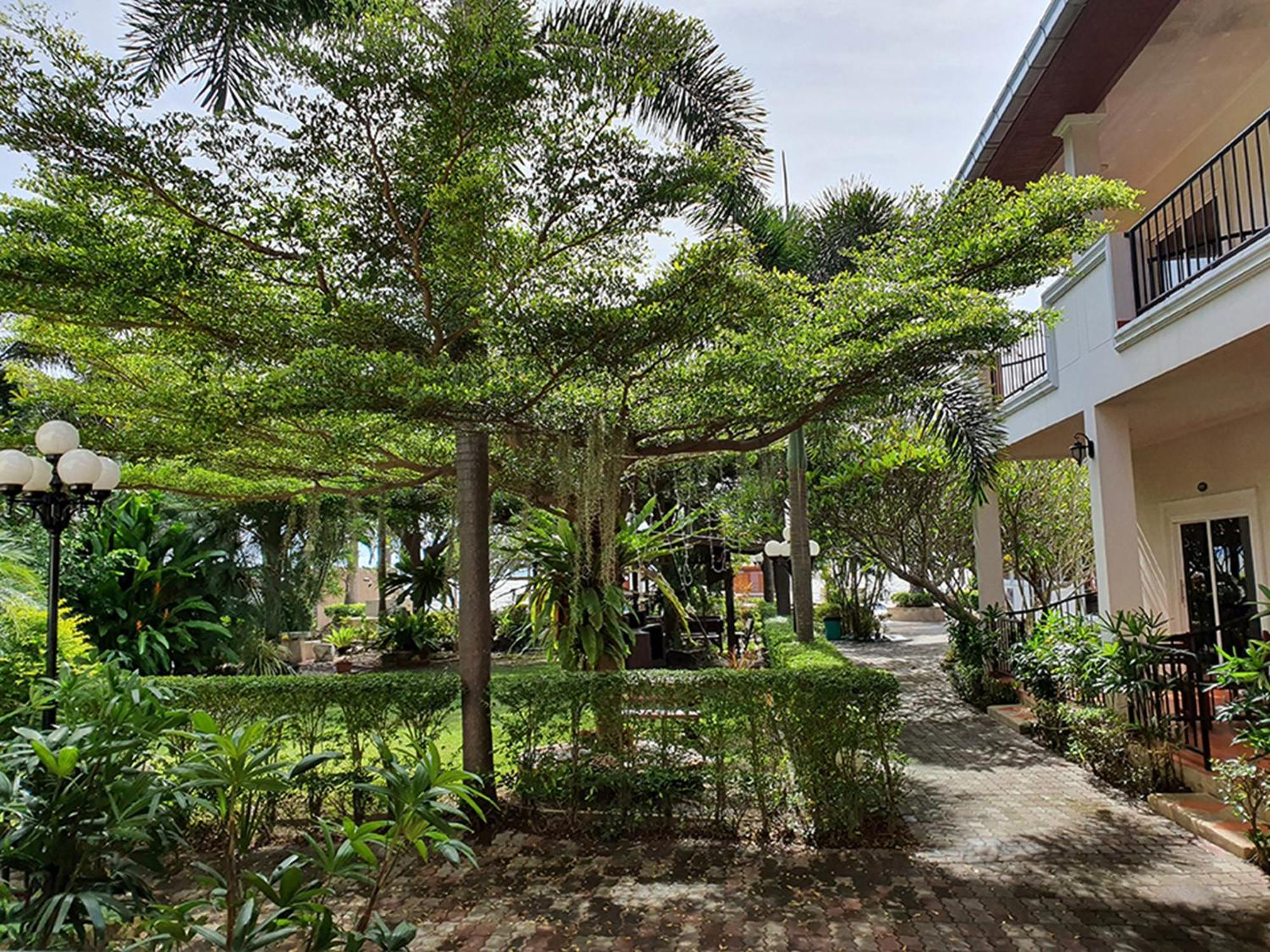 Serene Sands Bang Lamung Exterior foto