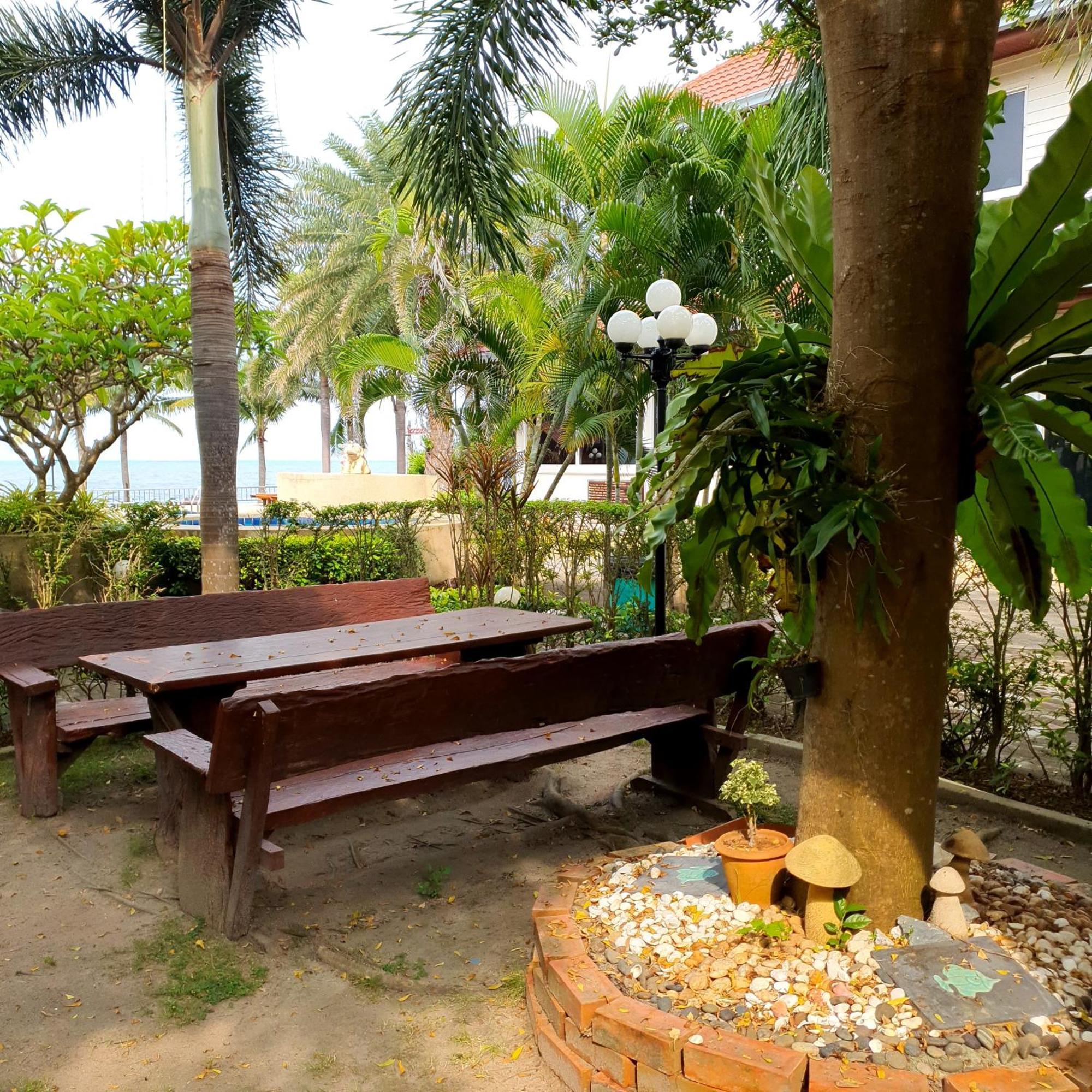Serene Sands Bang Lamung Exterior foto