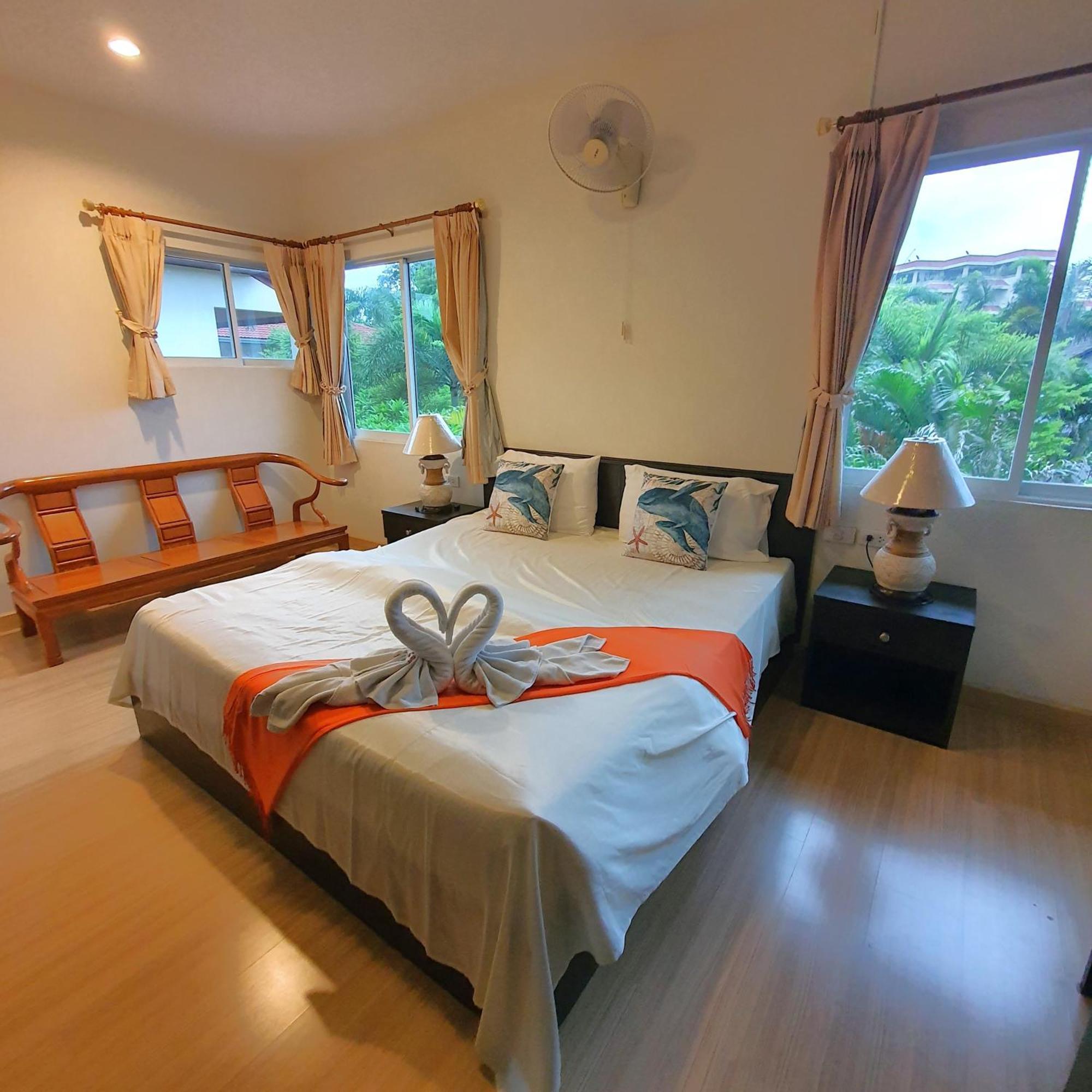 Serene Sands Bang Lamung Habitación foto
