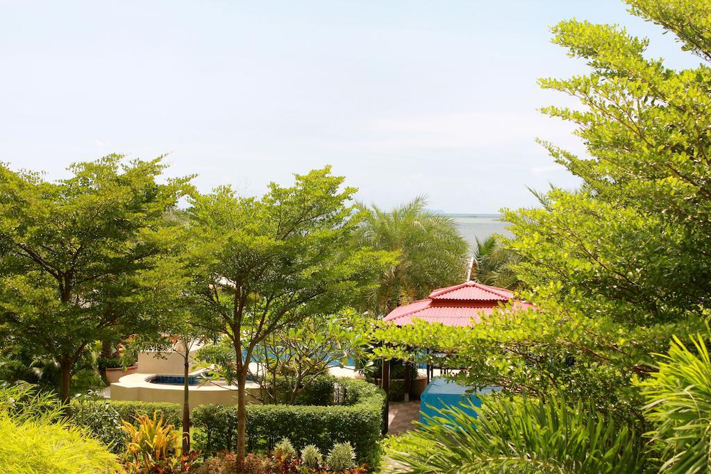 Serene Sands Bang Lamung Exterior foto