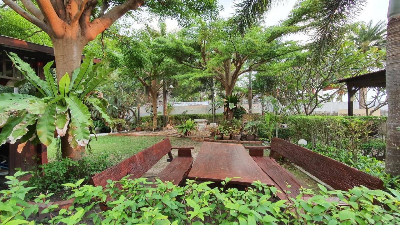 Serene Sands Bang Lamung Exterior foto